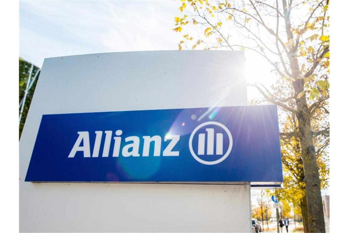 Zinsen bei Allianz-Lebensversicherungen sinken Blick auf ein Gebäude der Allianz. Foto: Marc Müller/dpa