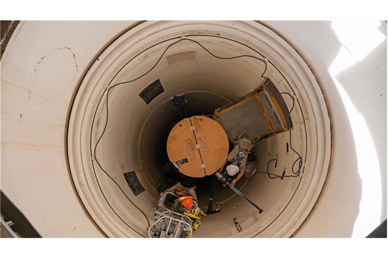 Blick in den Bunker einer US-Interkontinentalrakete vom Typ Minuteman III.