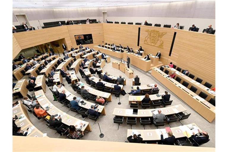 Blick in den Landtag in Stuttgart. Foto: Bernd Weißbrod/dpa/Archivbild