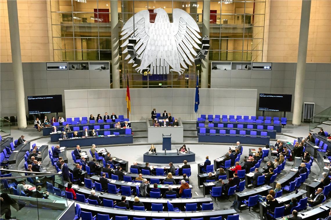 Gräßle, Lang und Rupp haben neue Rollen in Berlin Blick in den Plenarsaal. Hier verbringen die Abgeordneten viel Zeit. Symbolfoto: Steffen Prößdorf / Wikimedia Commons