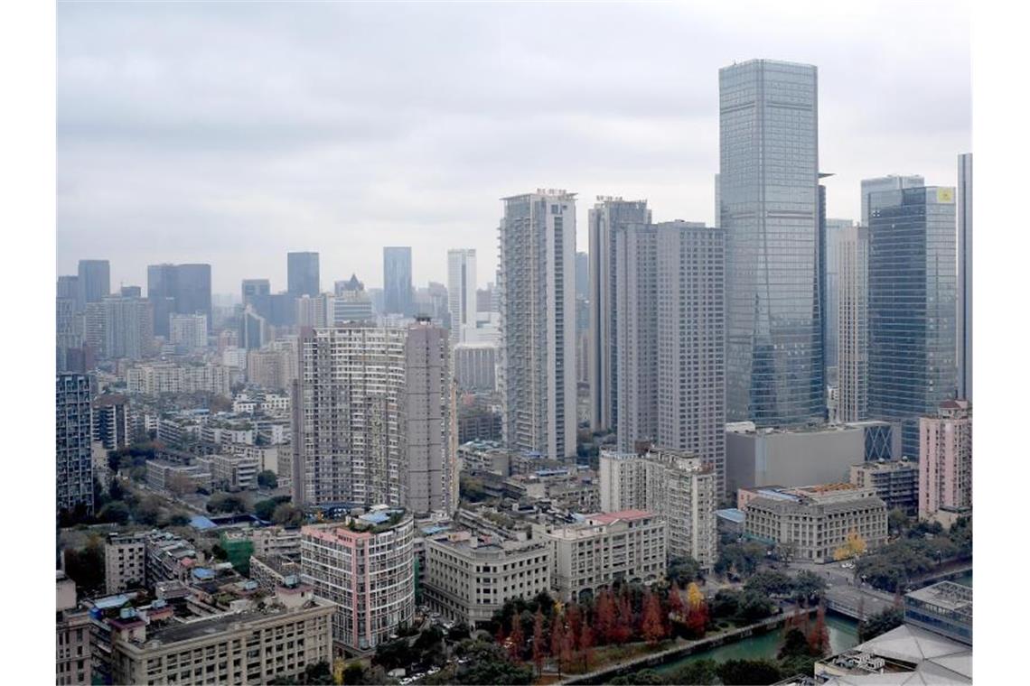Blick über die chinesische Stadt Chengdu. China hat die USA aufgefordert, ihr Konsulat in der südwestchinesischen Stadt Chengdu zu schließen. Foto: Britta Pedersen/dpa-Zentralbild/dpa