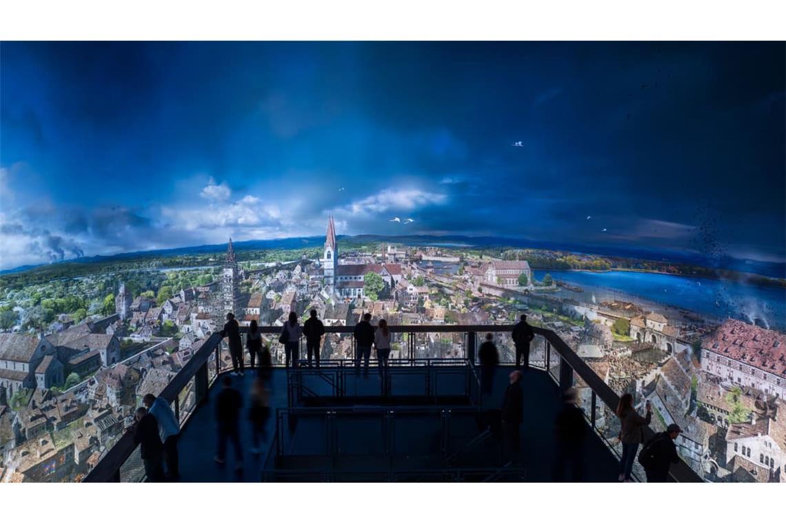 Blick von der obersten Panorama-Plattform auf das  Konstanz des 15. Jahrhunderts 
