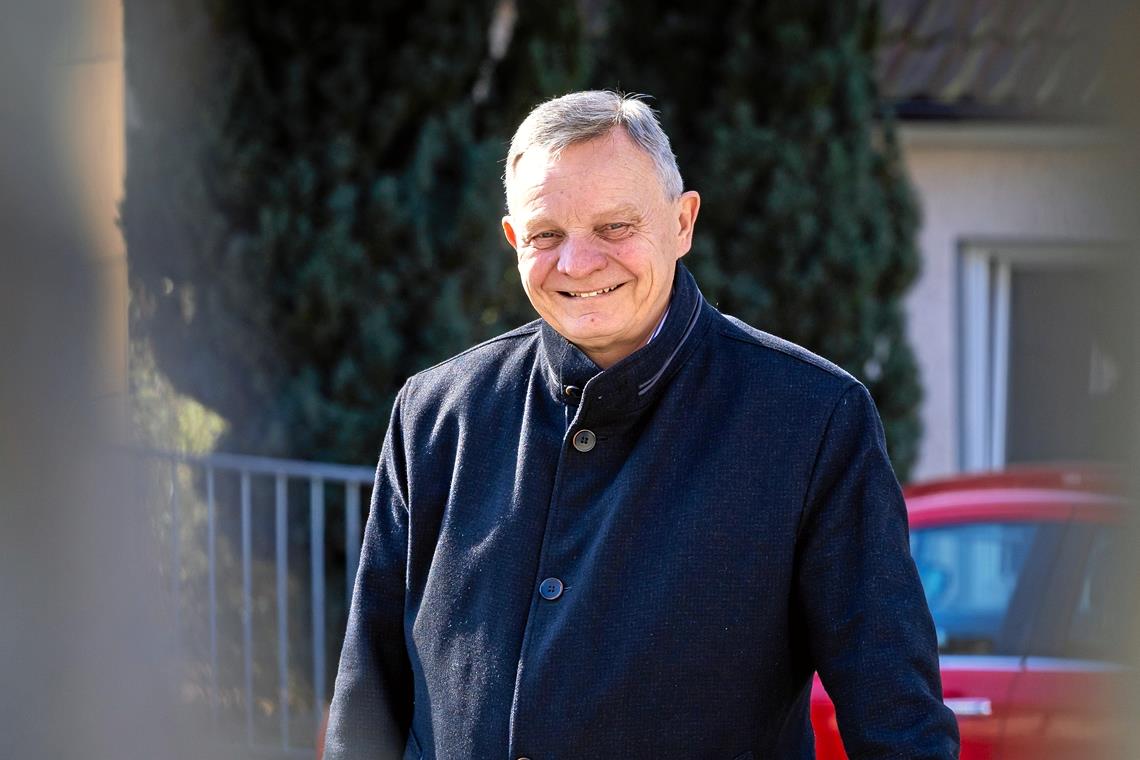 Blick zurück nach mehr als 45 Dienstjahren: „Ich bin nicht amtsmüde“, sagt Siegfried Janocha, trotzdem freut er sich auf ein selbstbestimmteres Leben im Ruhestand.Foto: Alexander Becher