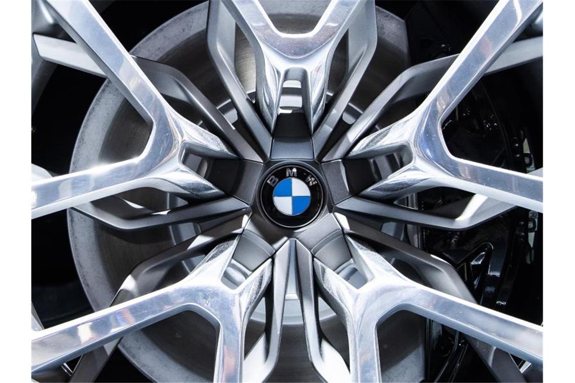 BMW fährt mit Produktion auch Vertrieb in China wieder hoch BMW will trotz des Einbruchs durch den Coronavirus den Absatz in China in diesem Jahr steigern. Foto: Silas Stein/dpa/Archivbild