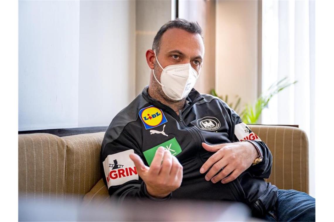 Hygiene-Experte: Kein erhöhtes Risiko für WM-Handballer Bob Hanning fühlt sich im Team-Hotel sicher. Foto: Sascha Klahn/dpa