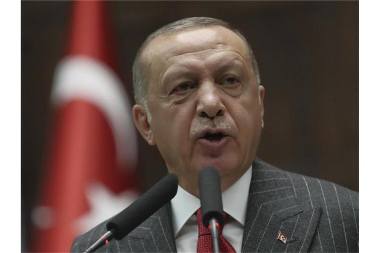 „Boden- und Luftoffensive in Nordsyrien steht bevor“: der türkiche Präsident Recep Tayyip Erdogan. Foto: Uncredited/AP/dpa