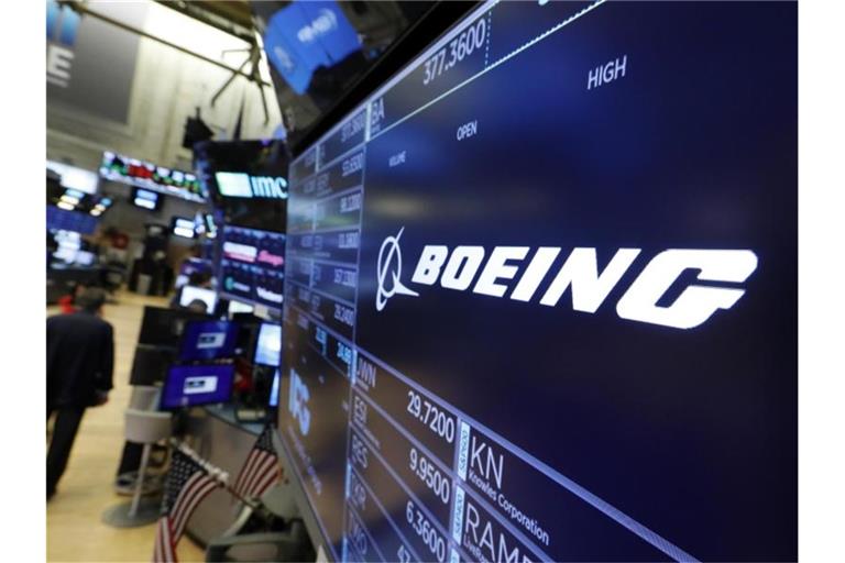 Boeing-Logo auf einem Bildschirm in der New Yorker Börse. Foto: Richard Drew/AP