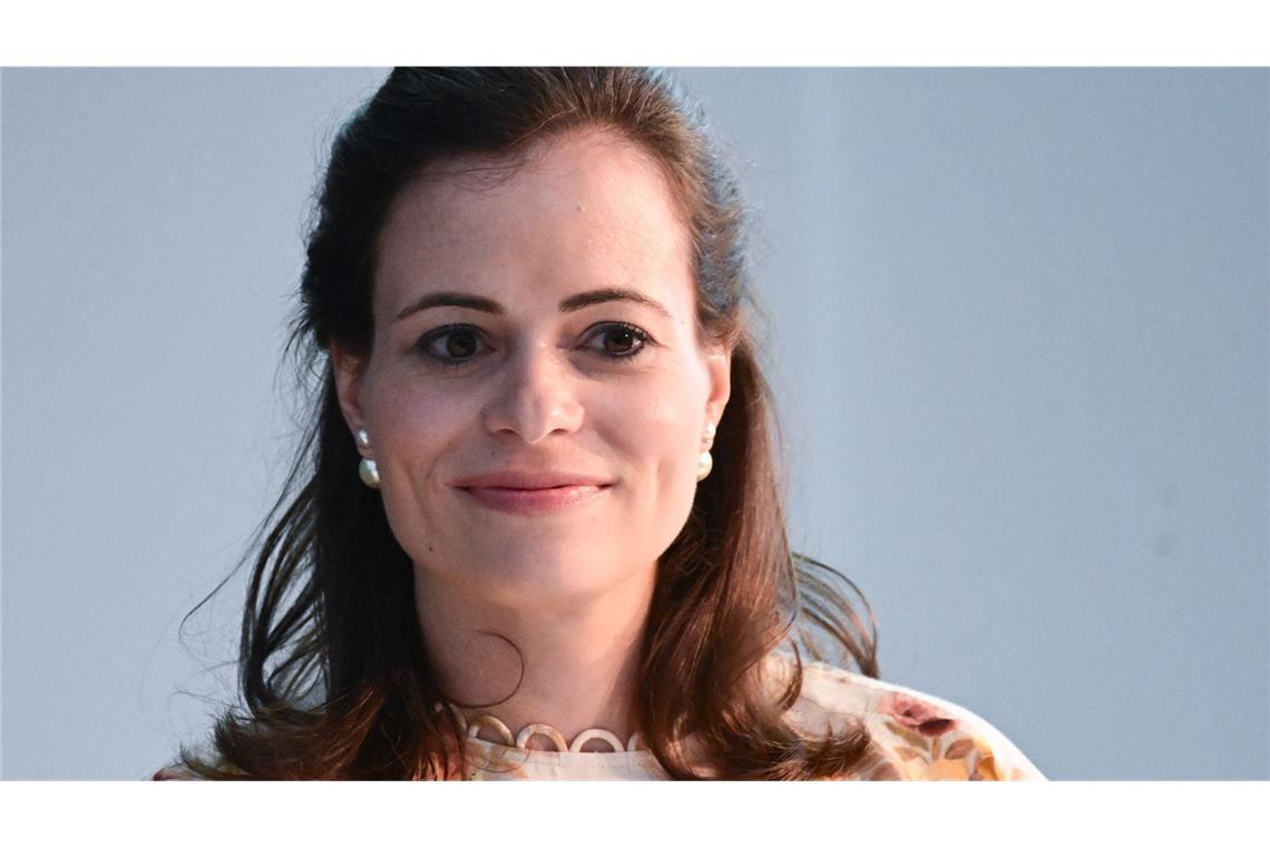 Trigema-Chefin zu Flüchtlingen: „Integration funktioniert auch am Arbeitsplatz“ Bonita Grupp, Geschäftsführerin von Trigema, setzt sich für Vielfalt in Deutschland ein.