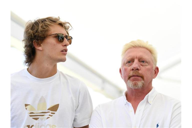 Boris Becker (r) traut Alexander Zverev bei den French Open den Einzug ins Finale zu. Foto: Dan Peled/AAP/dpa