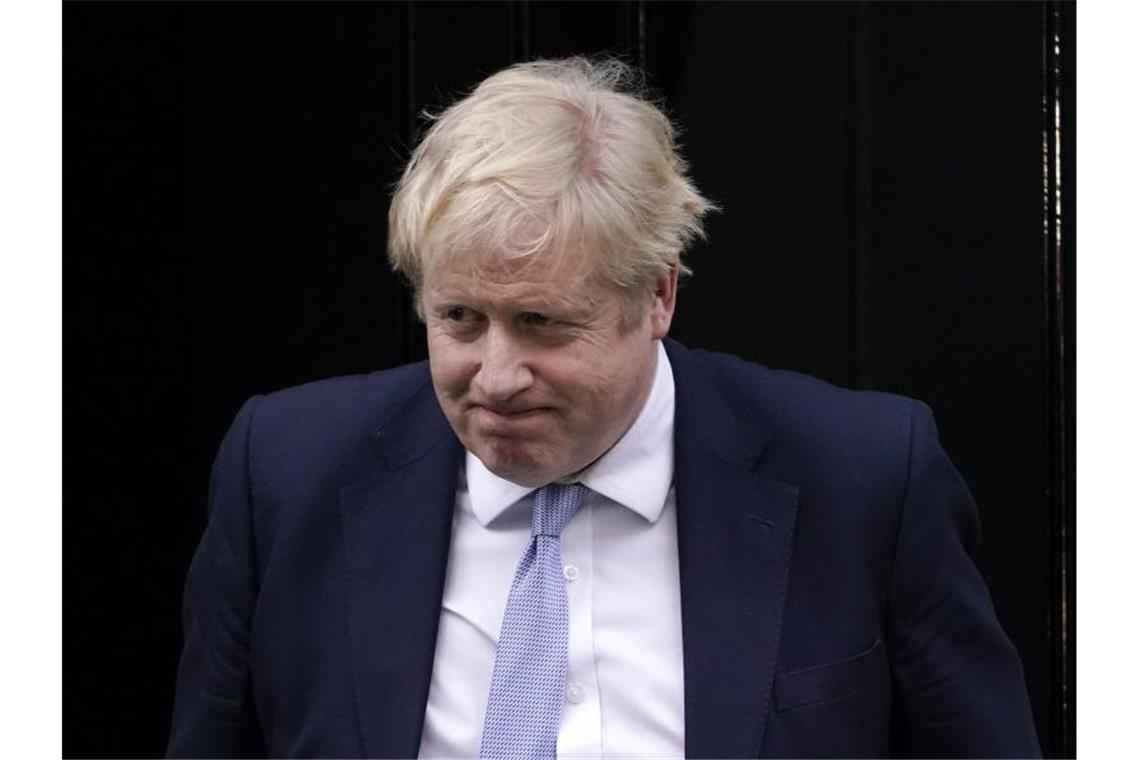 Johnson lässt „Partygate“ abperlen Boris Johnson hat sich für seinen Umgang mit den Vorwürfen über Partys im Lockdown in der Downing Street entschuldigt. Foto: Alberto Pezzali/AP/dpa