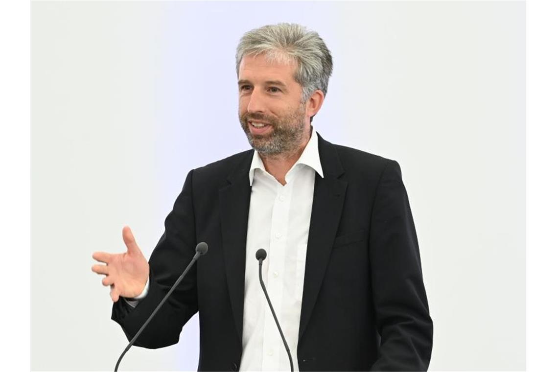 Höhere Gebühren fürs Anwohnerparken erstmal vom Tisch Boris Palmer (Bündnis 90 / Die Grünen), der Oberbürgermeister von Tübingen. Foto: Bernd Weißbrod/dpa