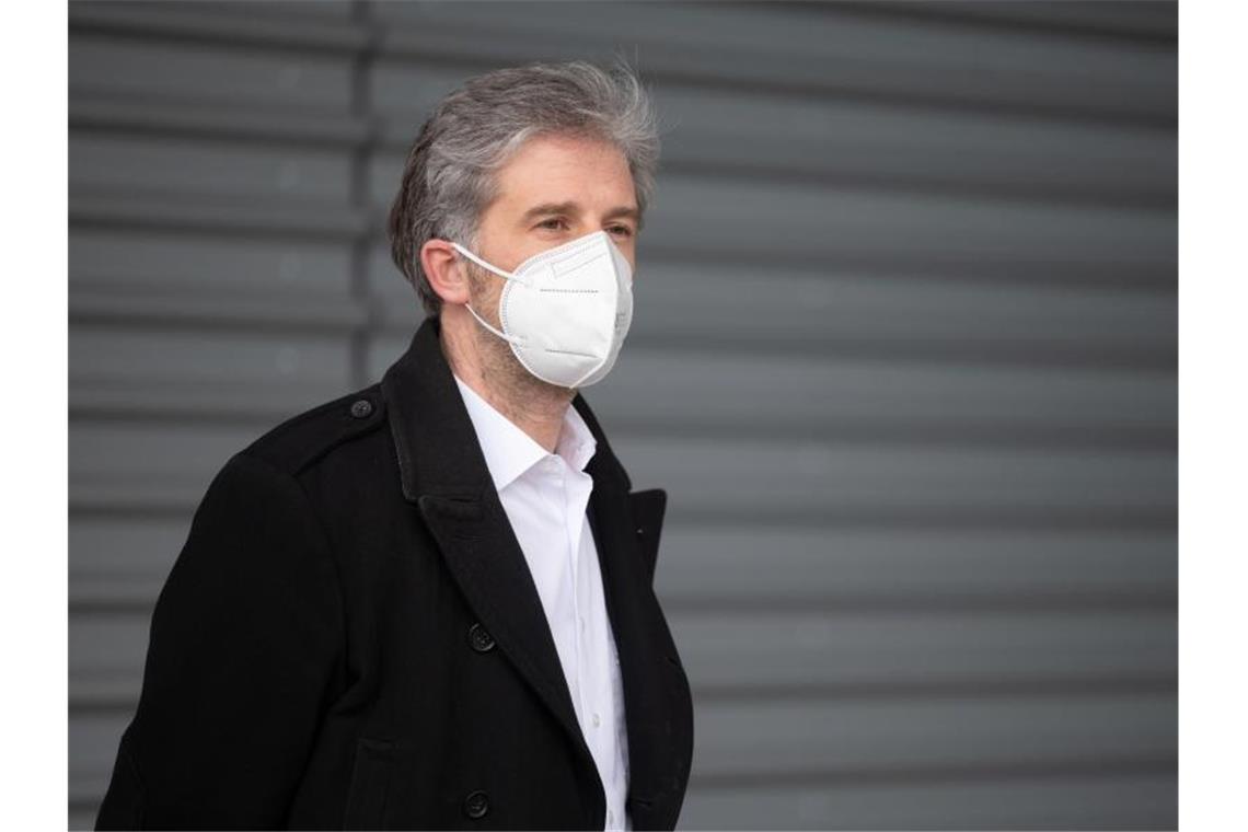 Boris Palmer (Bündnis 90/Die Grünen), Oberbürgermeister von Tübingen, mit Mundschutz. Foto: Marijan Murat/dpa/Archivbild