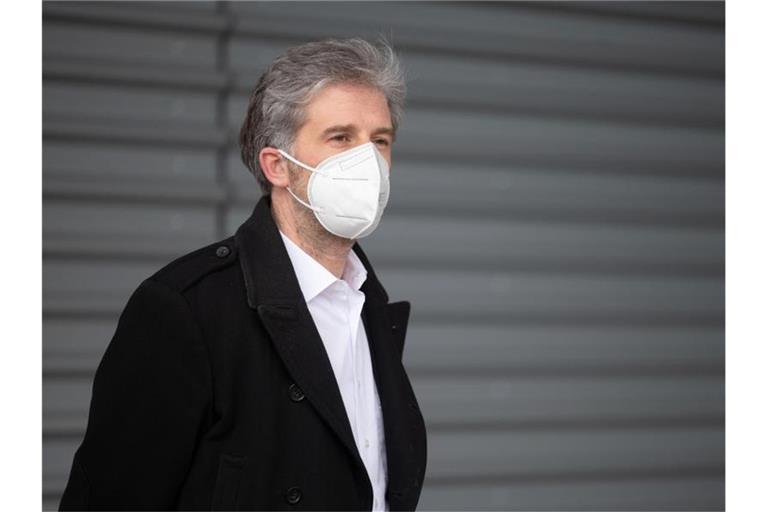 Boris Palmer (Bündnis 90/Die Grünen), Oberbürgermeister von Tübingen, mit Mundschutz. Foto: Marijan Murat/dpa/Archivbild