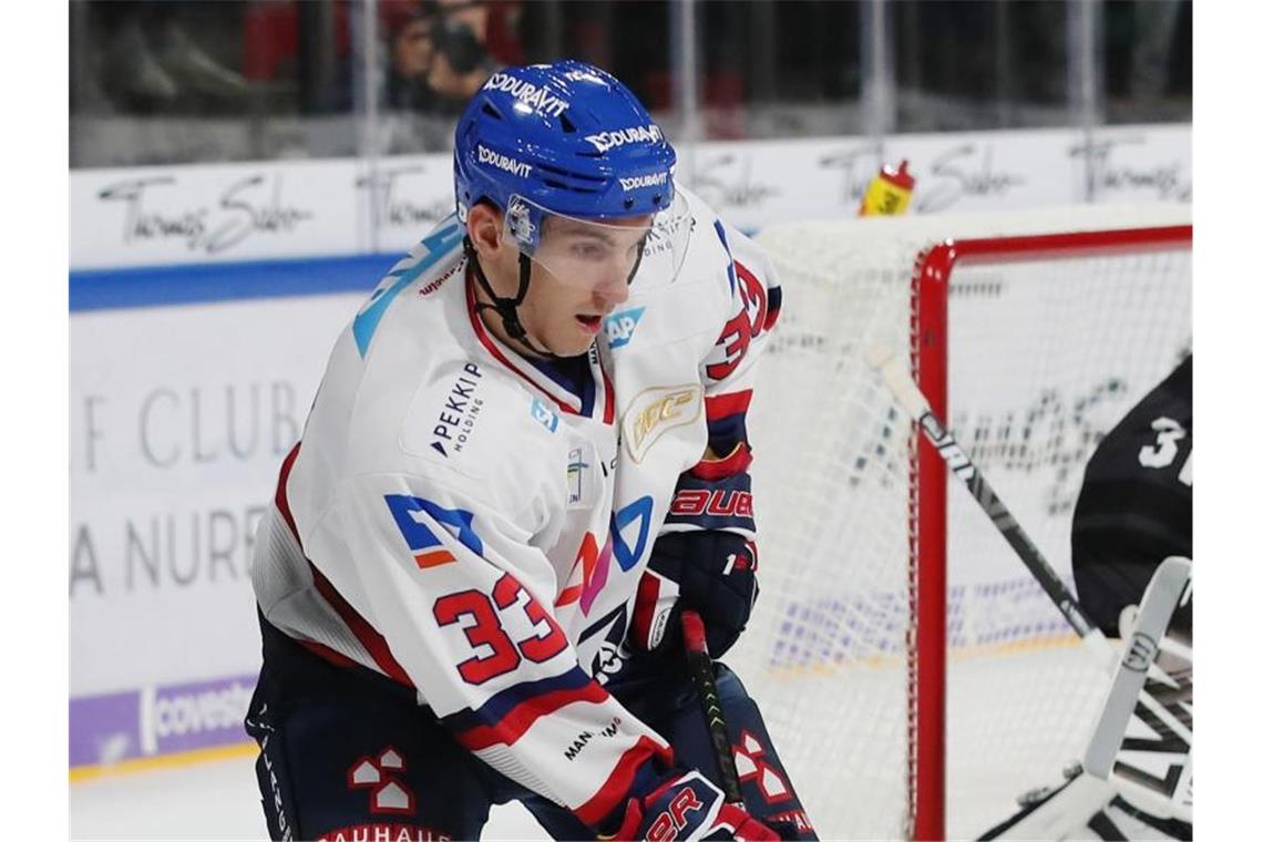 Adler Mannheim holen ehemaligen Topscorer Rendulic zurück Borna Rendulic in Aktion für die Adler Mannheim. Foto: Daniel Karmann/dpa/Archivbild