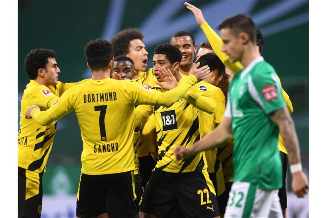 Borussia Dortmund feierte beim Debüt von Trainer Edin Terzic einen Sieg bei Werder Bremen. Foto: Carmen Jaspersen/dpa