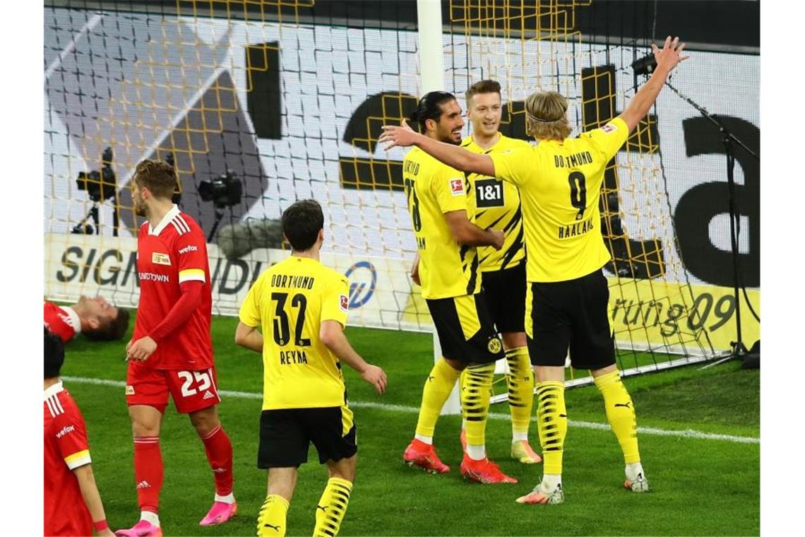 BVB und Wolfsburg auf Kurs - Werder verliert gegen Mainz Borussia Dortmund gewann daheim gegen Union Berlin. Foto: Christoph Koepsel/Getty Pool/dpa