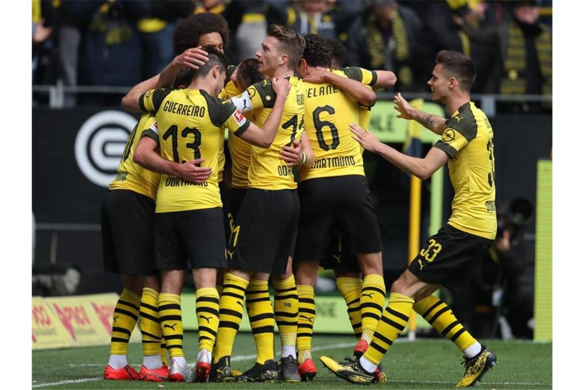 Borussia Dortmund hat die Hoffnung auf ein Happy End im Titelkampf noch nicht beerdigt. Foto: Friso Gentsch