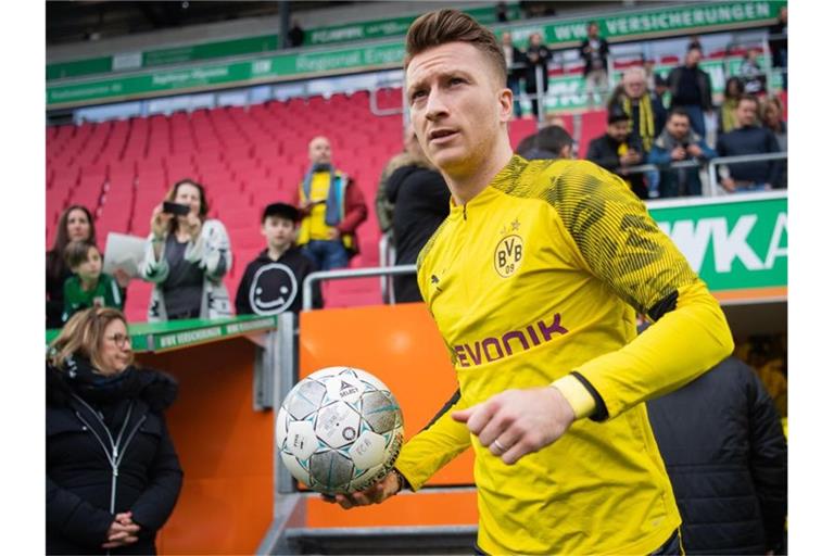 Borussia Dortmund muss gegen Schalke auf Marco Reus verzichten. Foto: Tom Weller/dpa