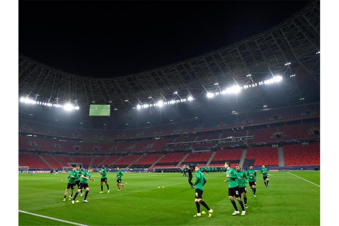 Gladbachs Rückspiel gegen Man City doch in Budapest Borussia Mönchengladbach wird auch das Rückspiel gegen Manchester City in Budapest bestreiten. Foto: Marton Monus/dpa