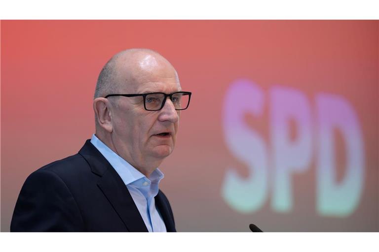 Brandenburgs Ministerpräsident Dietmar Woidke warb auf dem SPD-Parteitag um Zustimmung für den Koalitionsvertrag mit der CDU .