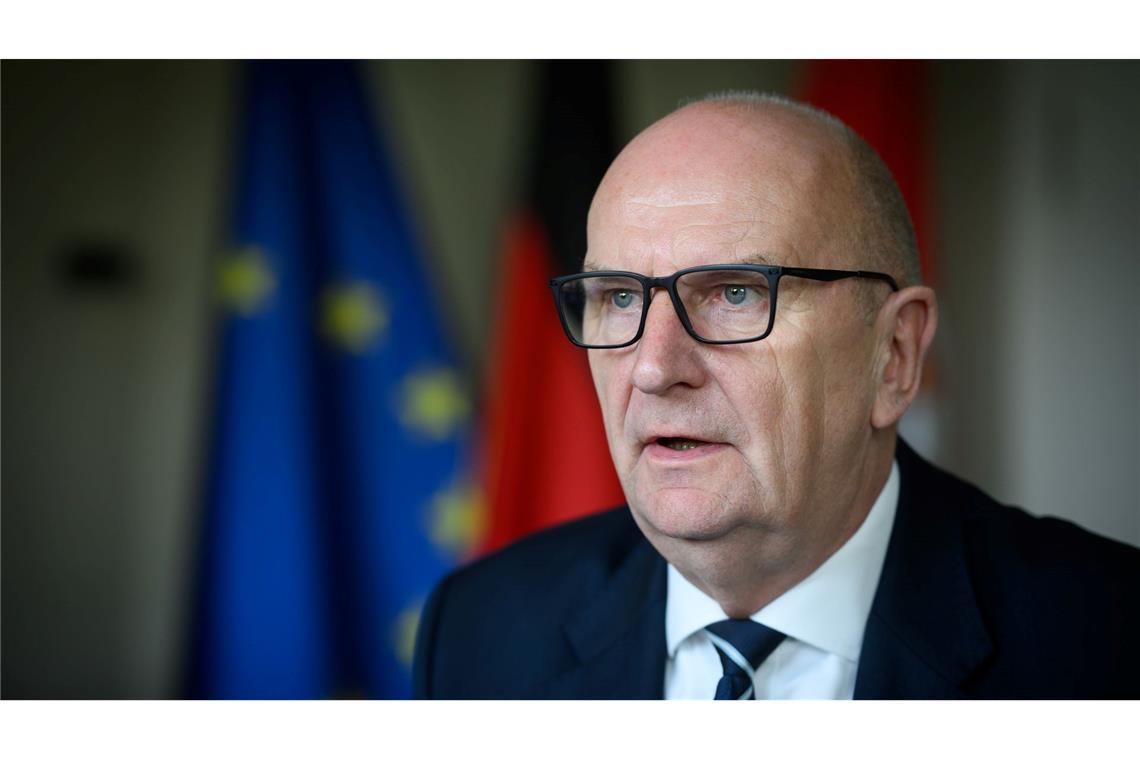 Streit um Stromreform: Im Norden günstiger als im Süden? Brandenburgs Ministerpräsident sieht sein Land benachteiligt.