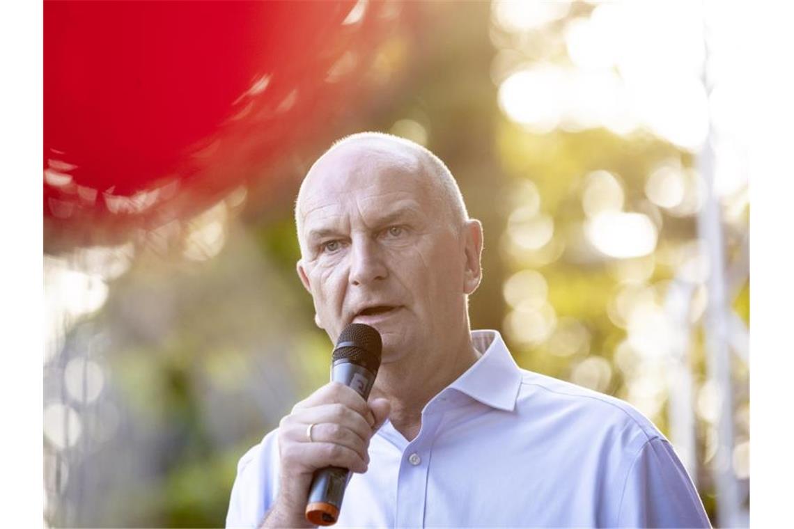 Brandenburgs SPD-Ministerpräsident Dietmar Woidke beim Wahlkampfabschluss seiner Partei. Foto: Christoph Soeder