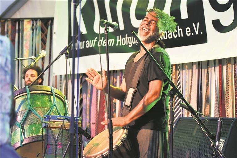Brasilianisches Temperament vermittelt die Band Anavantou mit Nino Karvan. Foto: T. Sellmaier