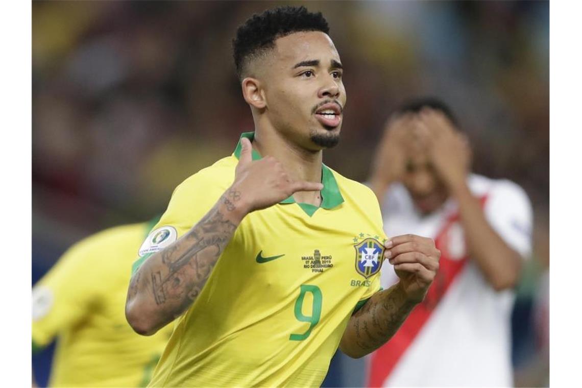 Brasilien krönt sich zum Südamerika-Meister Brasiliens Gabriel Jesus jubelt über seinen Treffer zum 2:1. Foto: Silvia Izquierdo/AP