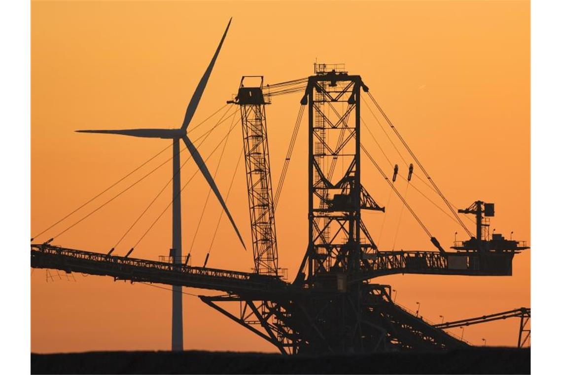Klimaschutz-Index: Deutschland schneidet etwas besser ab Braunkohletagebau im brandenburgischen Jänschwalde. Foto: Patrick Pleul/zb/dpa