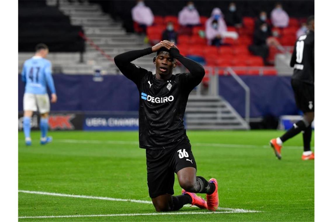 Champions-League-Aus: Gladbachs Pleitenserie verlängert sich Breel Embolo ist mit den Gladbachern in der Champions League ausgeschieden. Foto: Marton Monus/dpa