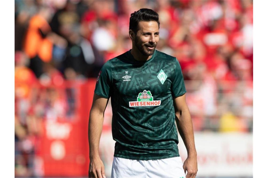 Bremens Claudio Pizarro könnte bei einem Einsatz gegen Leipzig einen weiteren Rekord knacken. Foto: Soeren Stache