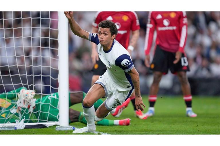 Brennan Johnson lässt die Spurs jubeln.