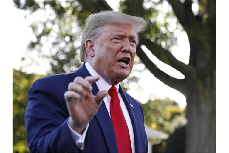 Bringt die USA als möglichen Vermittler zwischen Türken und Kurden ins Spiel: US-Präsident Donald Trump. Foto: Patrick Semansky/AP/dpa