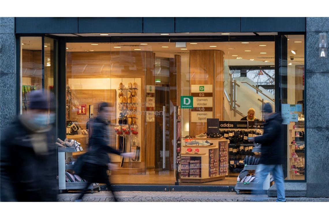 Brummt der Laden? Geht so - Deichmann hat weniger Schuhe verkauft.