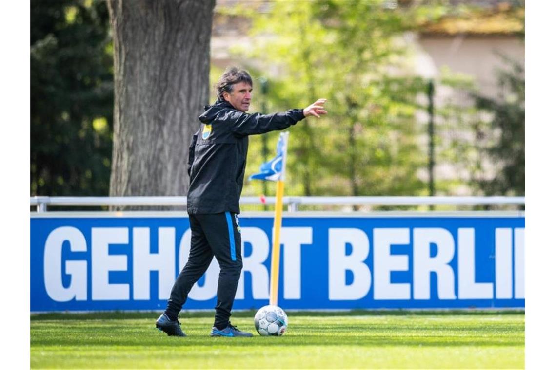 Bruno Labbadia feiert im Berliner Derby gegen Union sein Heim-Debüt als Hertha-Coach. Foto: Jan-Philipp Burmann/Hertha BSC via City-Press GmbH/dpa