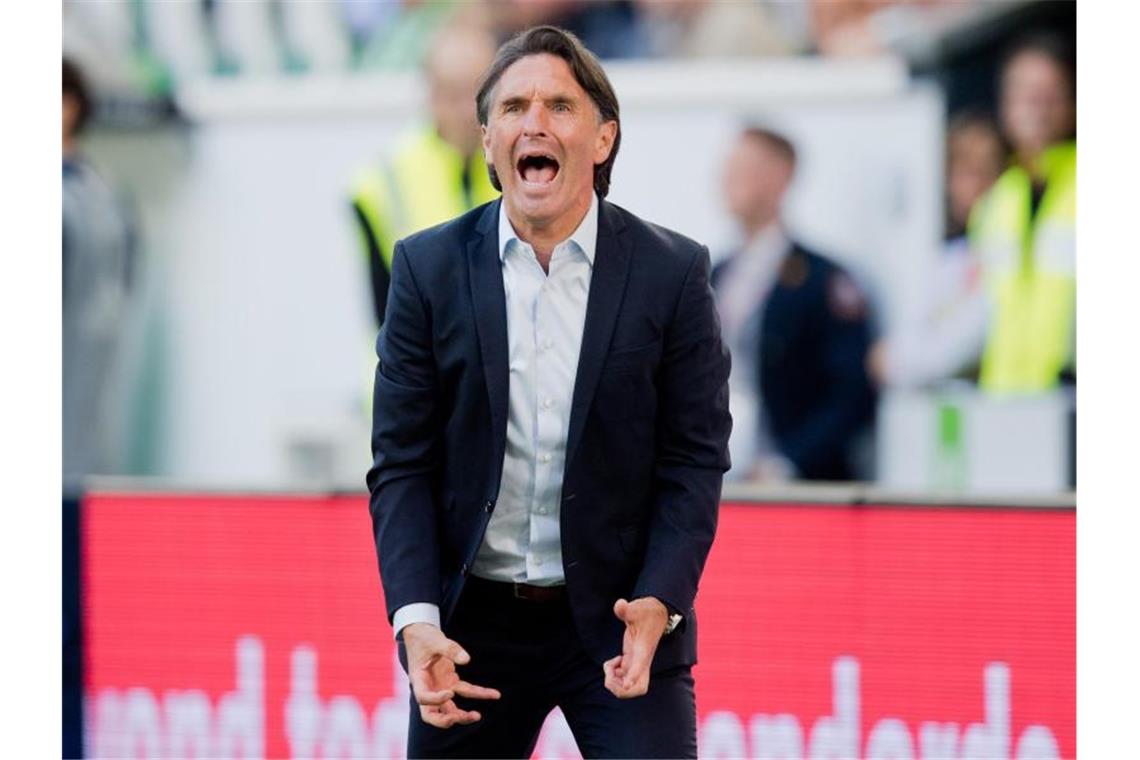 Labbadia startet als Hertha-Coach - Vorstellung in Berlin Bruno Labbadia soll mit Hertha BSC den Klassenerhalt schaffen. Foto: Julian Stratenschulte/dpa