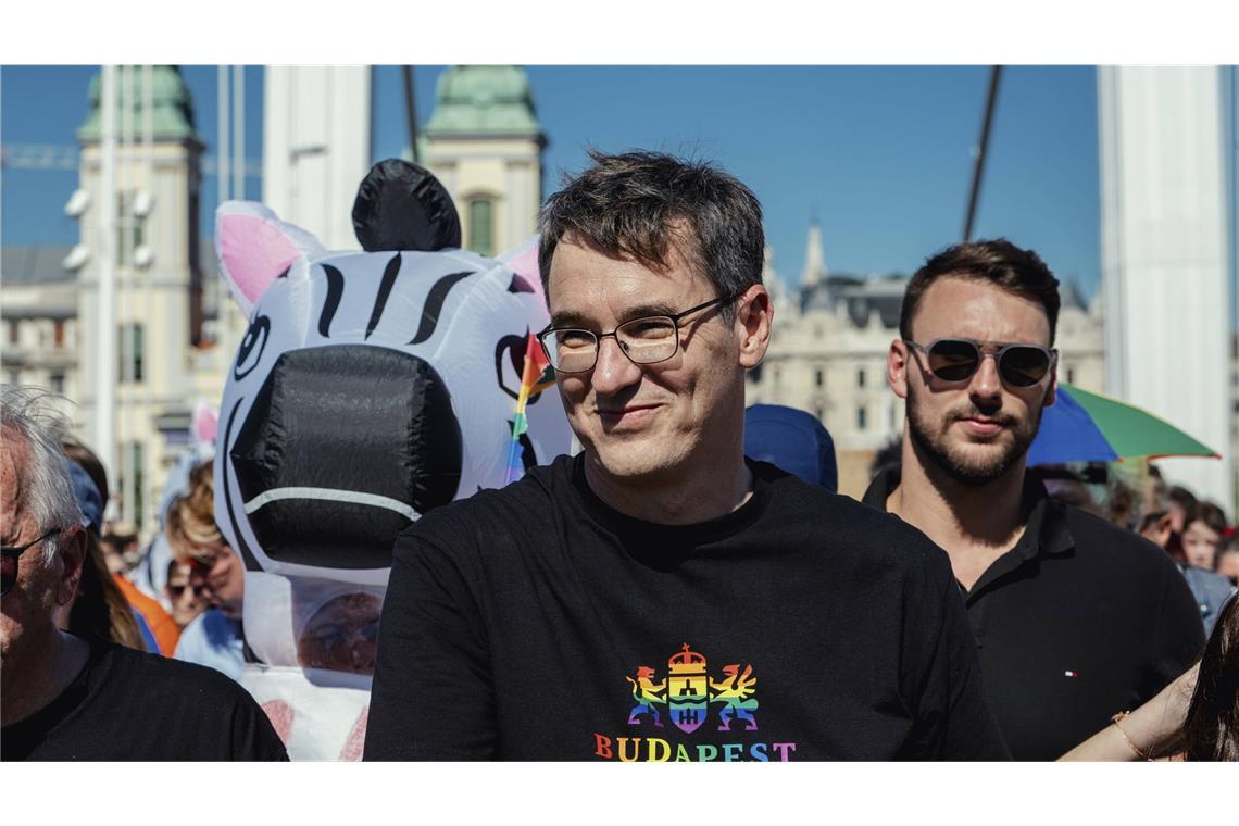 Budapester Bürgermeister erscheint im Regenbogen-T-Shirt zum Verhör Budapests Bürgermeister steht wegen der Pride-Parade im Juli vor Gericht. (Archivbild)
