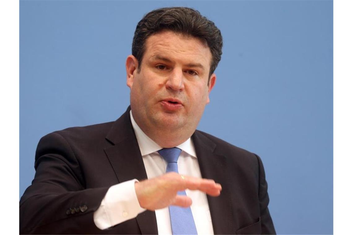 Bundesarbeitsminister Hubertus Heil (SPD) bei einer Pressekonferenz in Berlin. Foto: Wolfgang Kumm/dpa