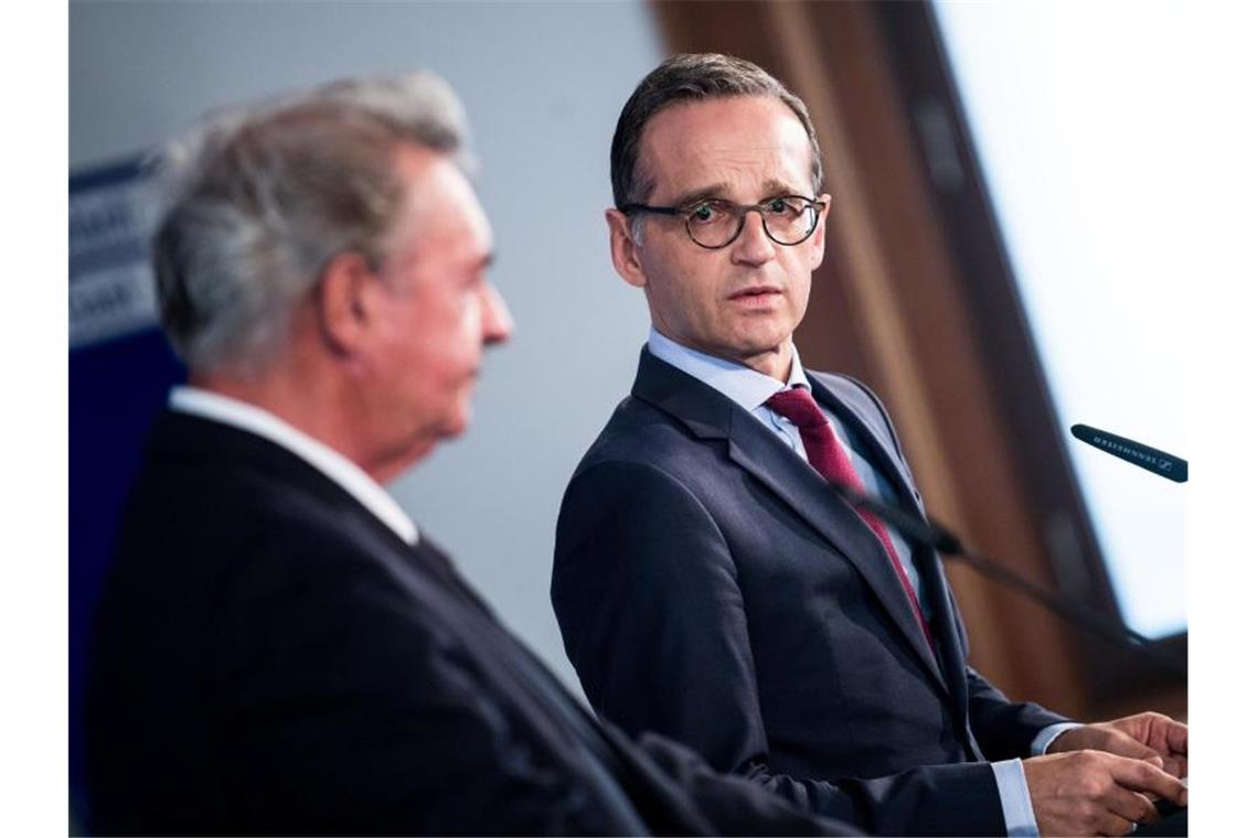 Bundesaußenminister Heiko Maas (r) und sein luxemburgischer Amtskollege Jean Asselborn wollen eine unabhängige Untersuchung der Vorfälle im Golf von Oman. Foto: Bernd von Jutrczenka/Archiv