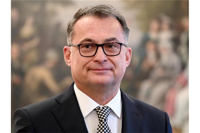 Bundesbank-Präsident Joachim Nagel macht Verbrauchern in Deutschland einstweilen keine Hoffnung auf eine Entspannung an der Preisfront. Foto: Britta Pedersen/dpa-Zentralbild Pool/dpa