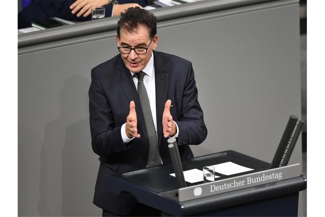 Müller will Abfall-Zusammenarbeit mit Russland ausbauen Bundesentwicklungsminister Gerd Müller im Bundestag. Foto: Sven Braun/dpa