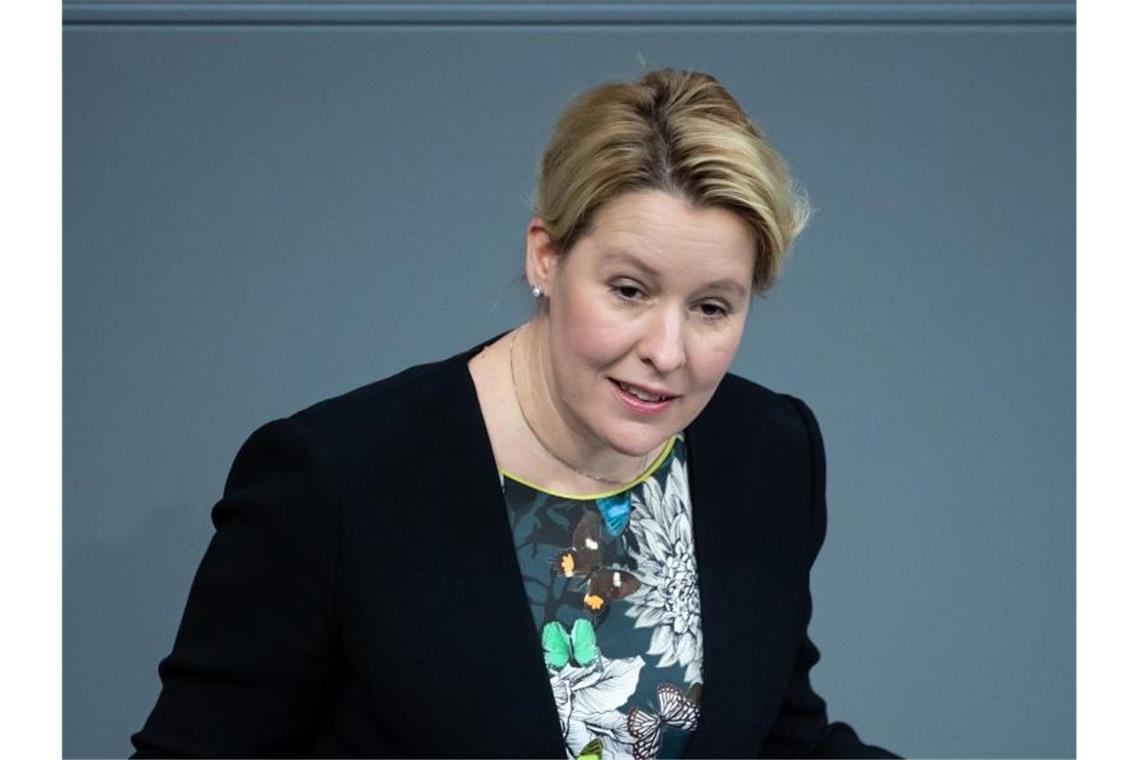 Universität will Rüge wegen Giffeys Doktorarbeit neu prüfen Bundesfamilienministerin Franziska Giffey. Foto: Bernd von Jutrczenka/dpa