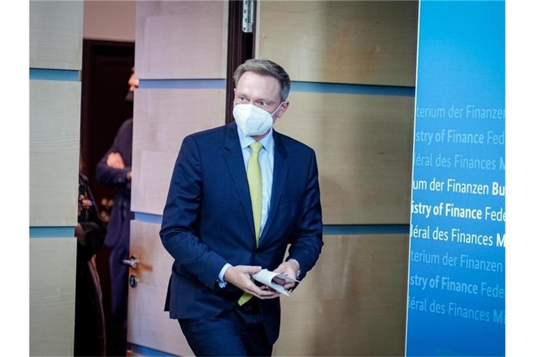 Bundesfinanzminister Christian Lindner (FDP) geht davon aus, dass die „Spannungslage“ mit Russland länger anhalten wird. Foto: Kay Nietfeld/dpa