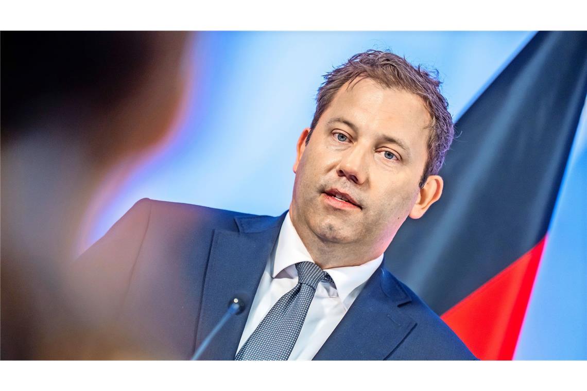 Bundesfinanzminister Lars Klingbeil ist am Montag in den USA.