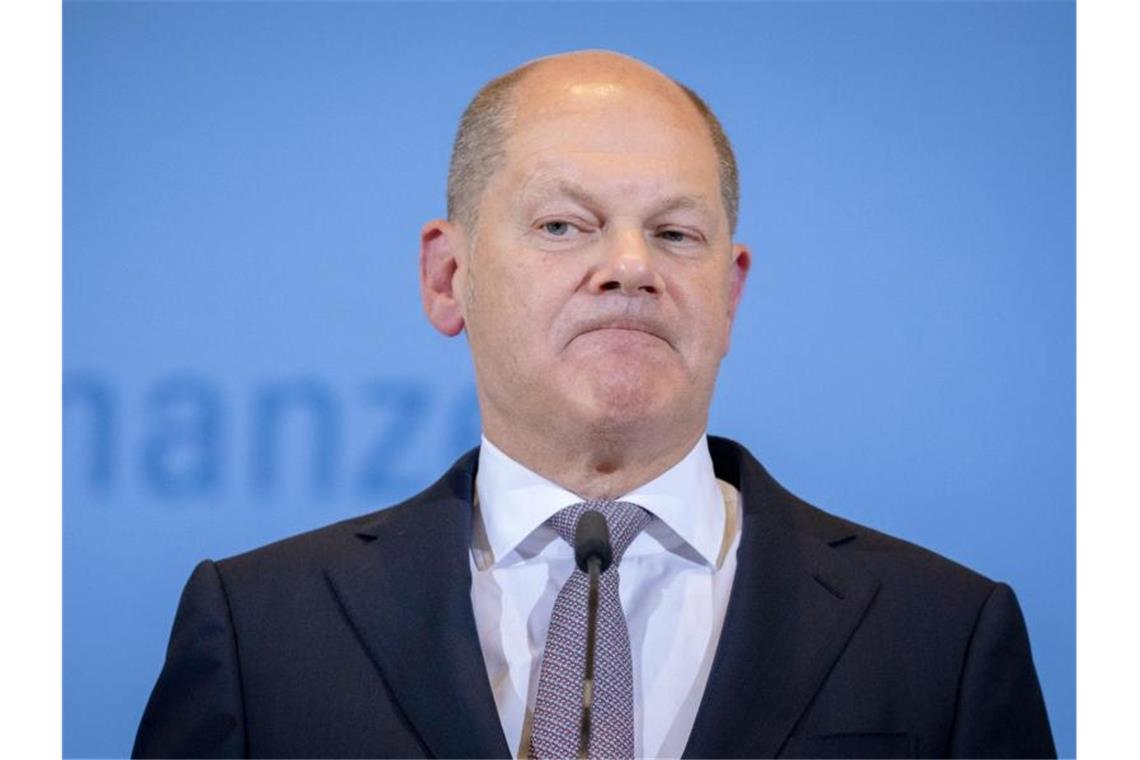 Sinkende Steuereinnahmen sorgen für Streit in der GroKo Bundesfinanzminister Olaf Scholz fehlen in der Finanzplanung bis 2023 nach der aktuellen Steuerschätzung 10,5 Milliarden Euro. Foto: Kay Nietfeld