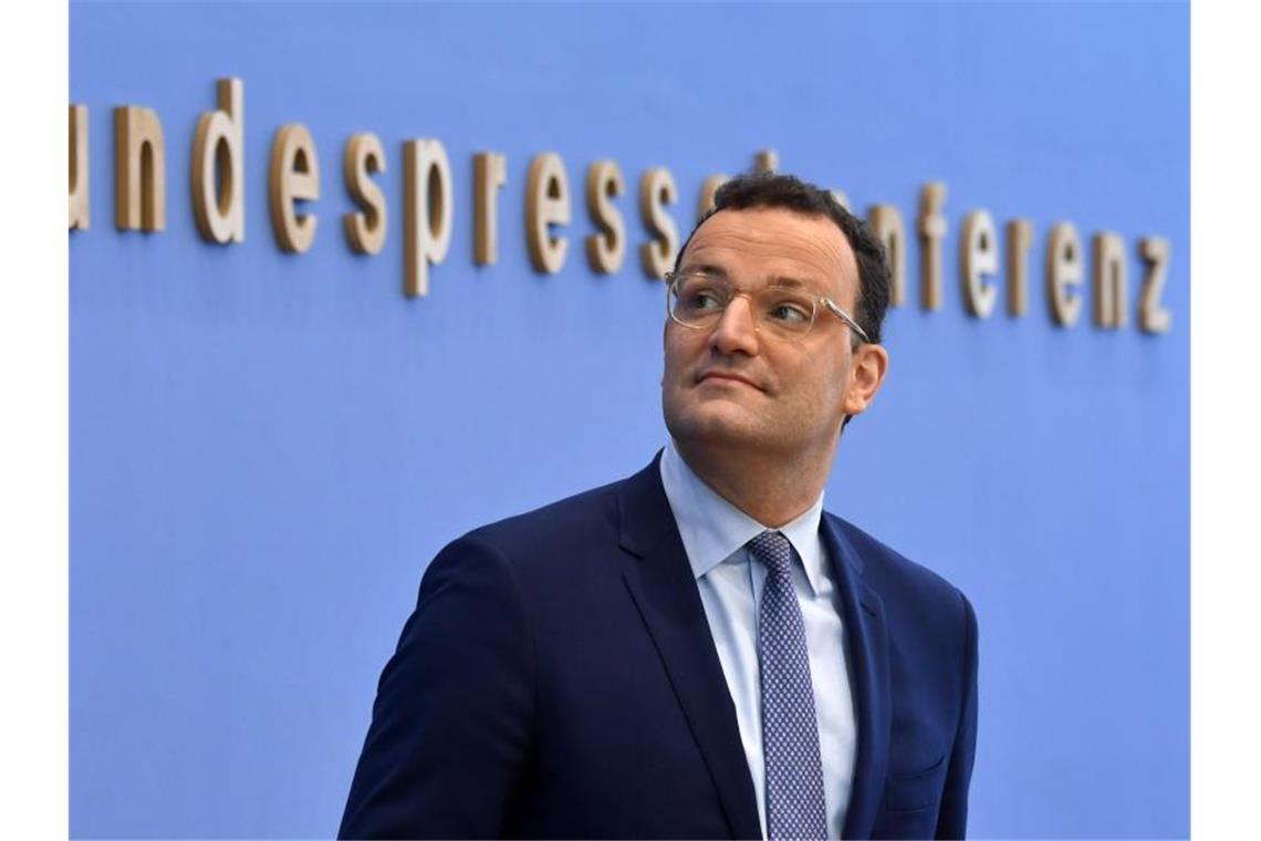 Bundesgesundheitsminister Jens Spahn bei einer Pressekonferenz zum Kampf gegen das Coronavirus. Foto: John Macdougall/AFP-Pool/dpa