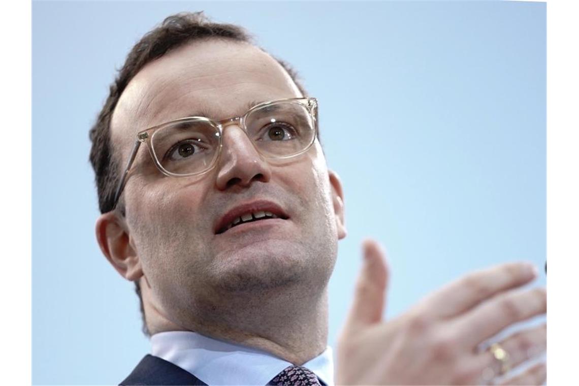 Bundesgesundheitsminister Jens Spahn (CDU) gibt eine Pressekonferenz im Ministerium zum Zwischenstand der Impfungen gegen das Coronavirus. Foto: Kay Nietfeld/dpa