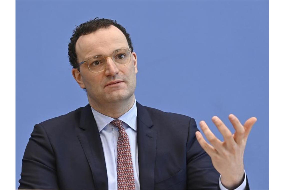 Britische Virusmutation mit Anteil von mehr als 22 Prozent Bundesgesundheitsminister Jens Spahn (CDU) gibt eine Pressekonferenz. Foto: Tobias Schwarz/AFP/POOL/dpa