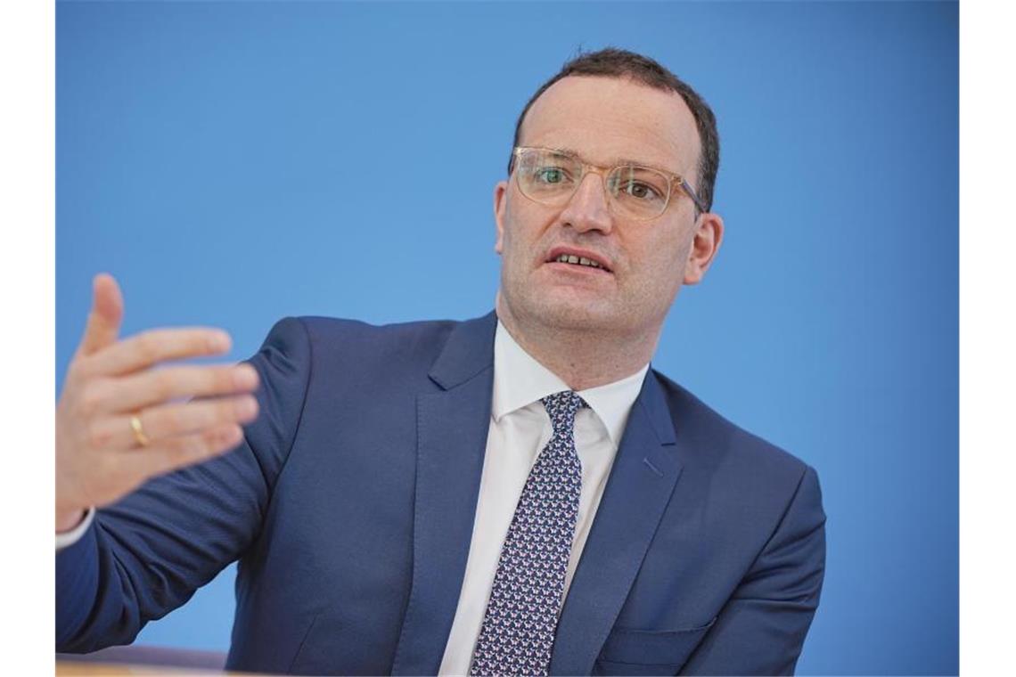 Bundesgesundheitsminister Jens Spahn fordert die Abhängigkeit von China zu verringern. Foto: Michael Kappeler/dpa