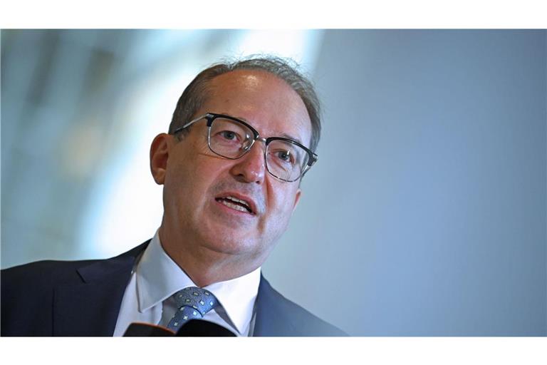 Bundesinnenminister Alexander Dobrindt (CSU) äußerte sich am Rande einer Kommunaltagung in Mannheim. (Archivbild)